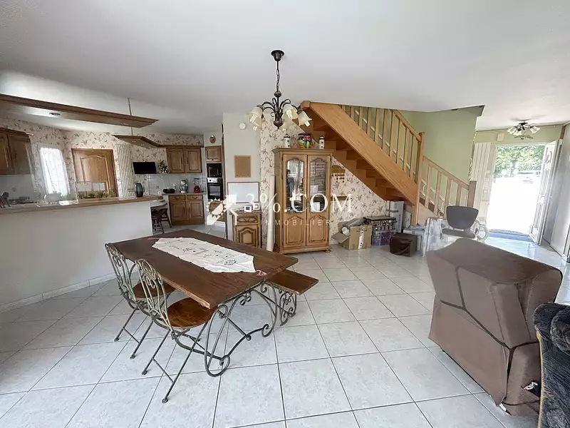Maison, 158 m²
