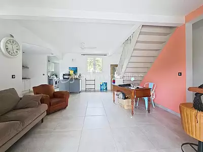Maison, 163 m²