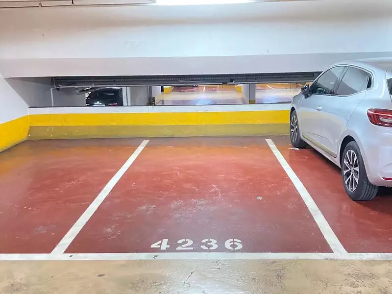 Parking, 14 m²