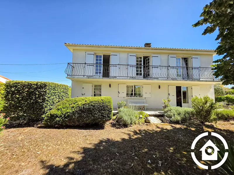 Maison, 151 m²