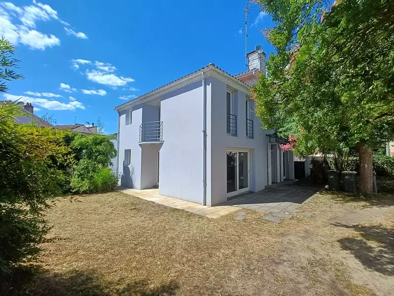 Maison, 143 m²