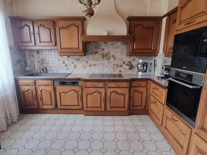 Maison, 204 m²