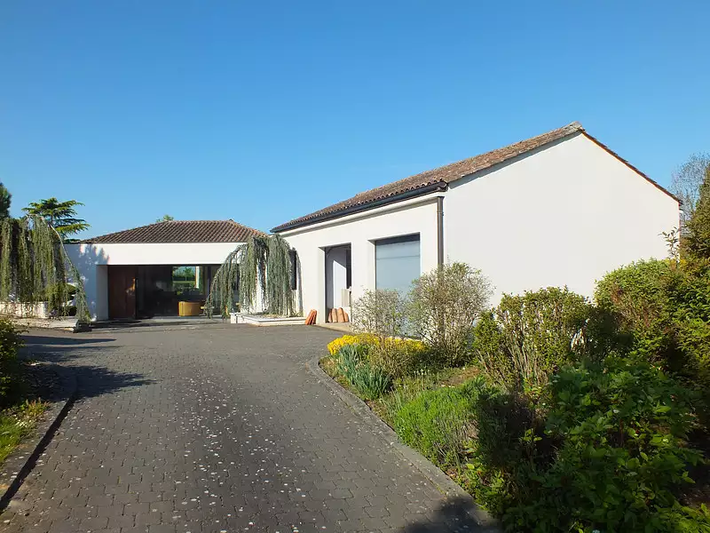 Maison, 730 m²