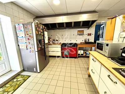 Maison, 285 m²