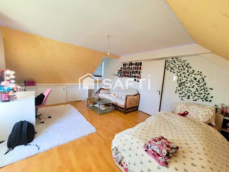 Maison, 143 m²