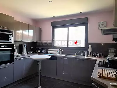 Maison, 93 m²