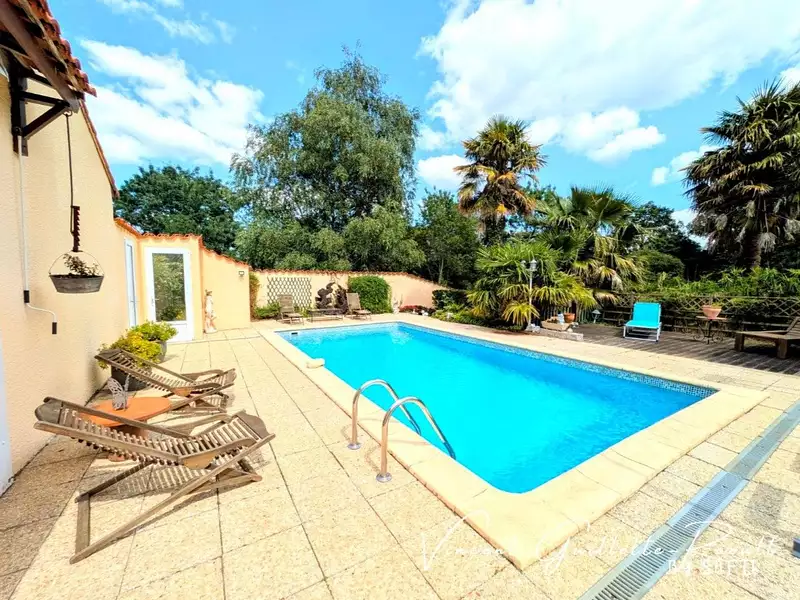 Maison, 190 m²