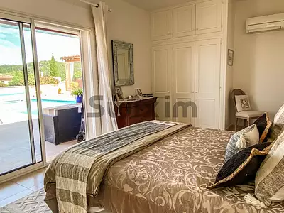 Maison, 257 m²