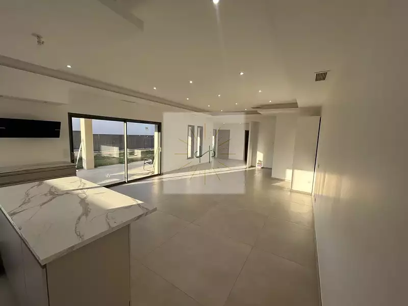 Maison, 121 m²