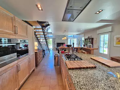 Maison, 390 m²