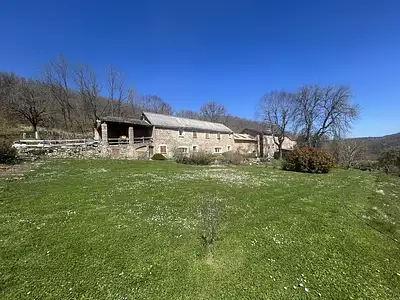 Maison, 780 m²