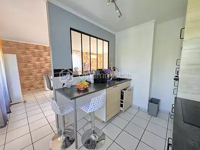 Maison, 77 m²