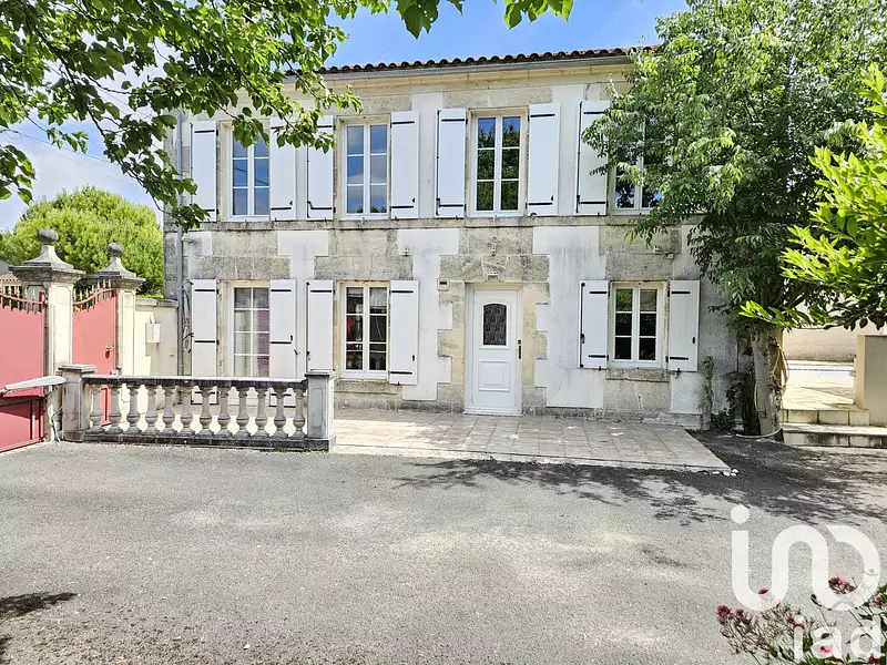 Maison, 199 m²