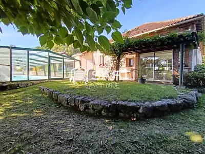 Maison, 305 m²