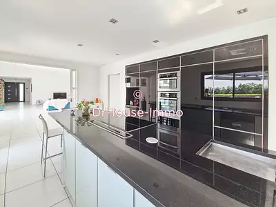 Maison, 170 m²