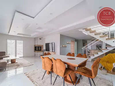 Maison, 165 m²