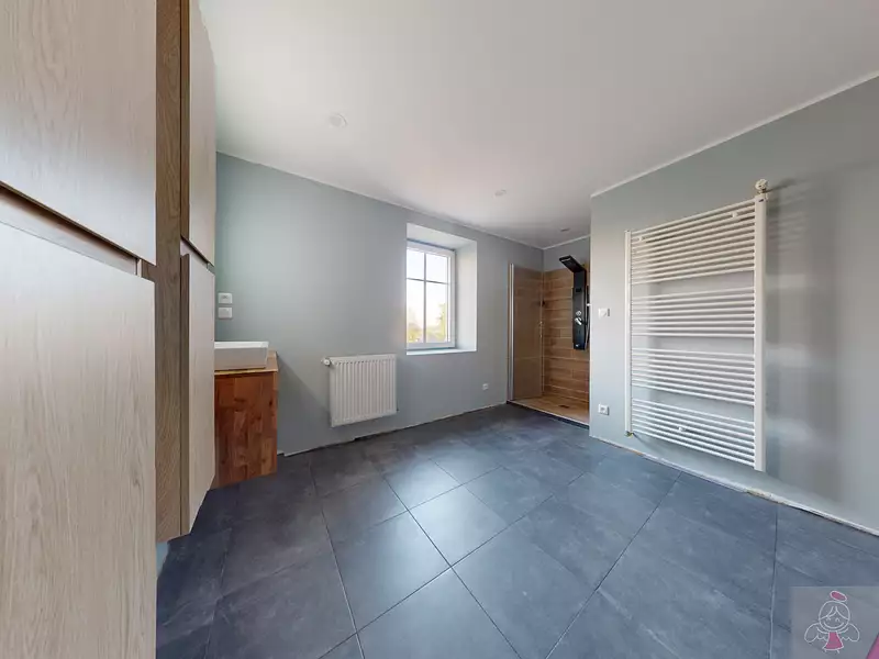 Maison, 250 m²