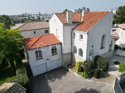 Maison, 200 m²