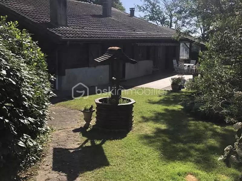 Maison, 240 m²