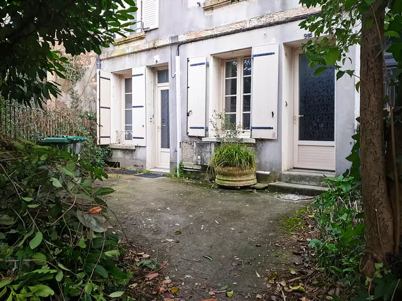 Immeuble, 196 m²