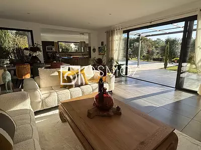 Maison, 180 m²