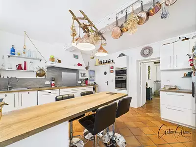 Maison, 220 m²