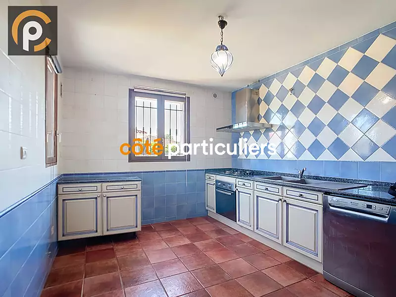 Maison, 205 m²