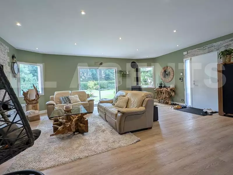 Maison, 165 m²