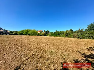 Terrain, 2 326 m²