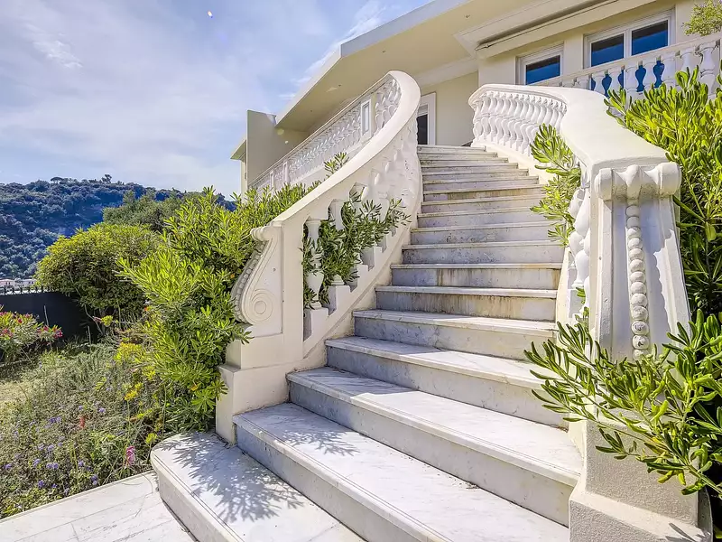 Maison, 233 m²