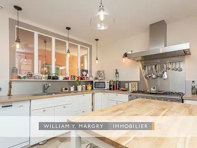 Maison, 185 m²