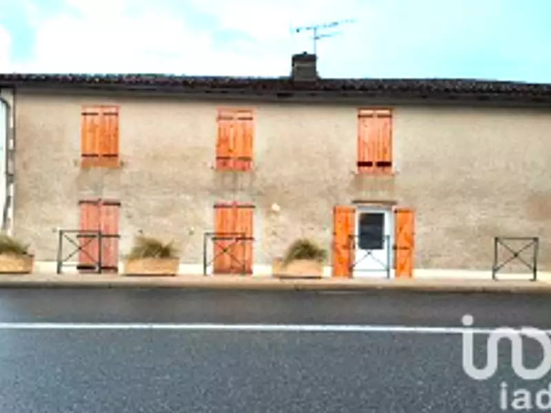 Immeuble, 215 m²