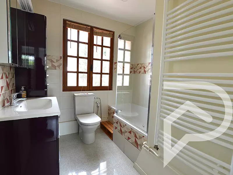 Maison, 83 m²