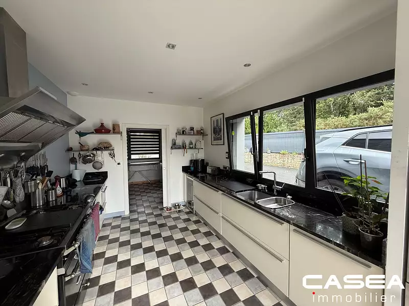 Maison, 230 m²
