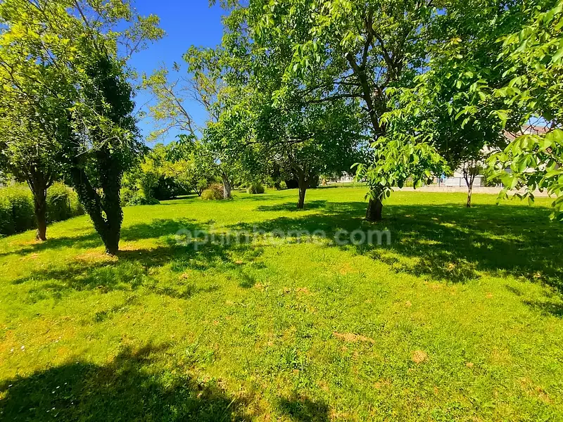 Terrain, 2 110 m²