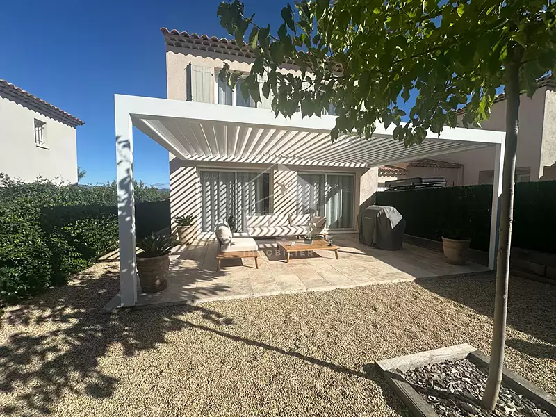 Maison, 93 m²