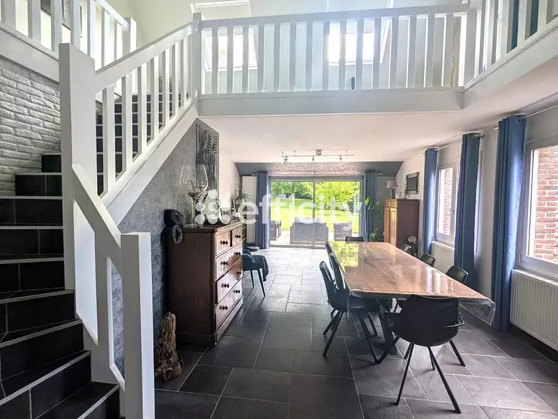 Maison, 235 m²
