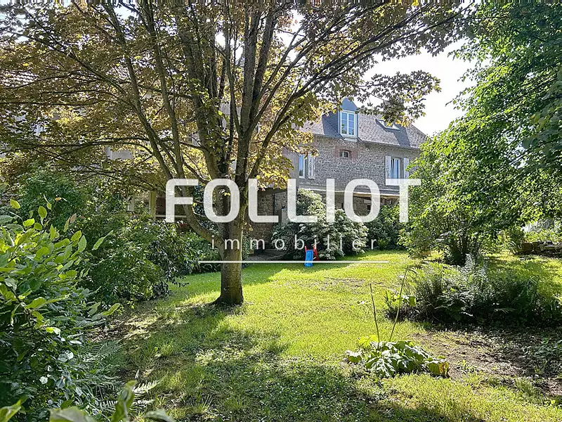 Maison, 277 m²