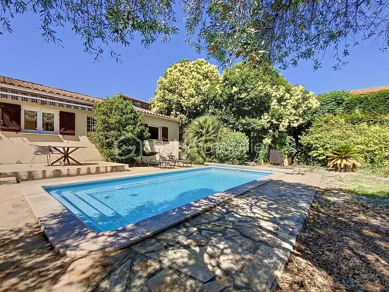 Maison, 93 m²