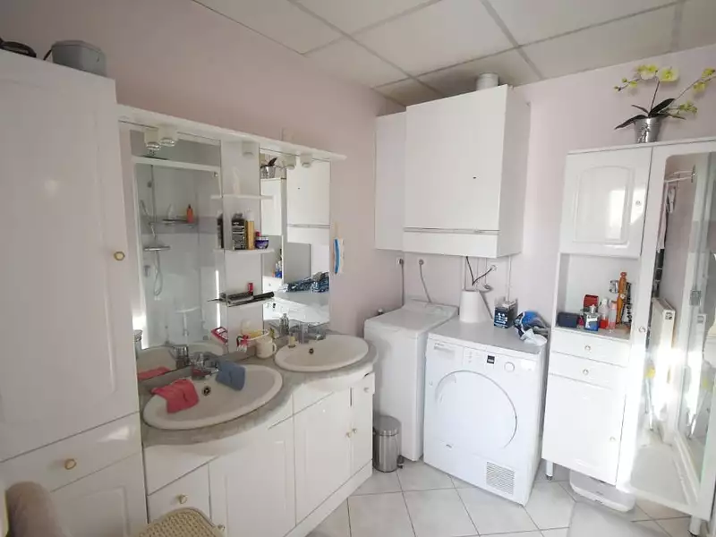 Immeuble, 282 m²
