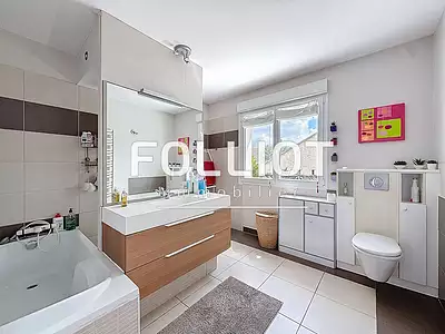 Maison, 180 m²