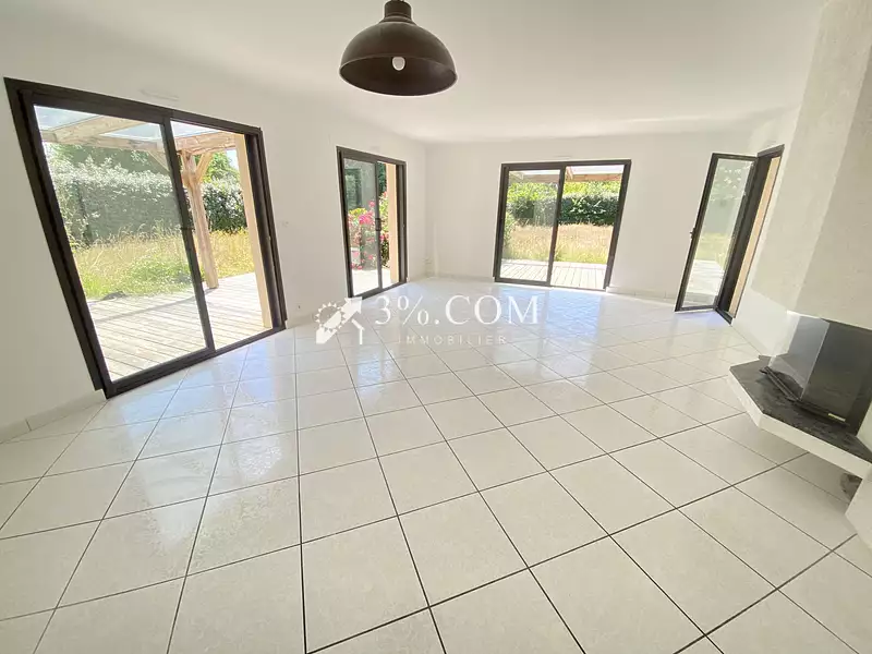 Maison, 270 m²