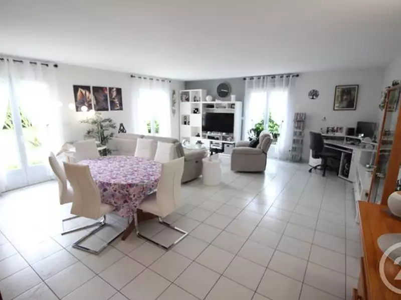 Maison, 117,5 m²