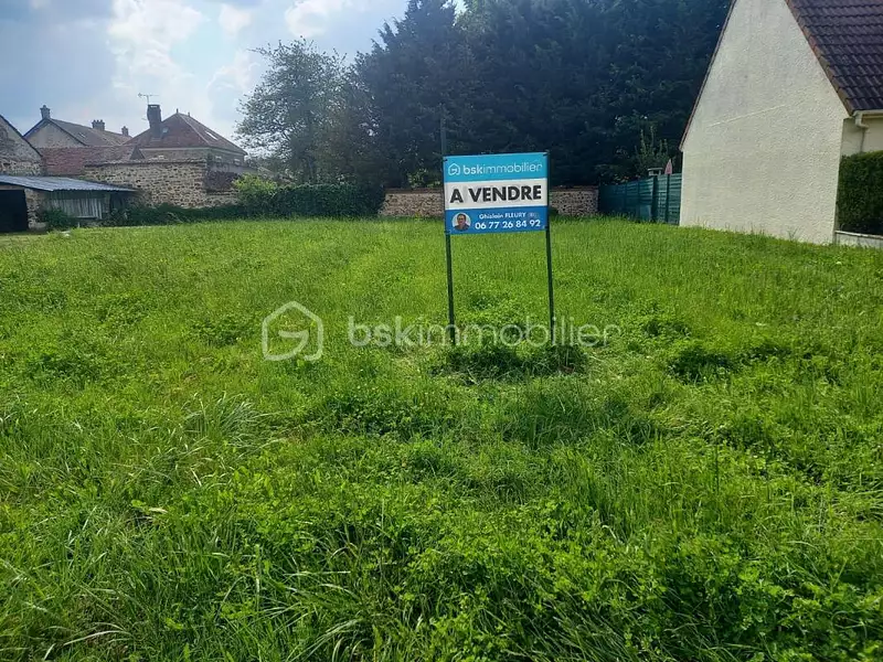Terrain, 587 m²