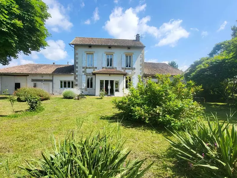 Maison, 213 m²