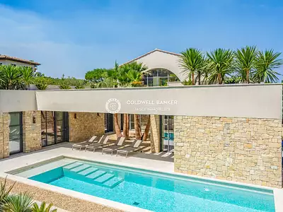 Maison, 260 m²