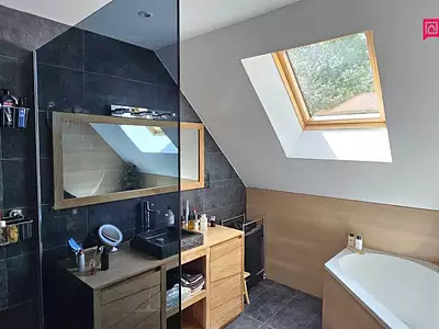 Maison, 250 m²