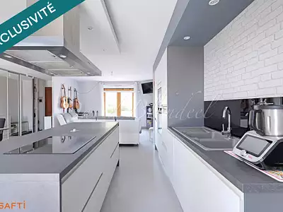 Maison, 167 m²