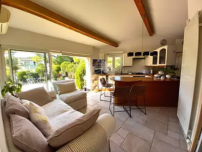 Maison, 225 m²