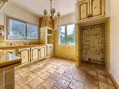 Maison, 353 m²